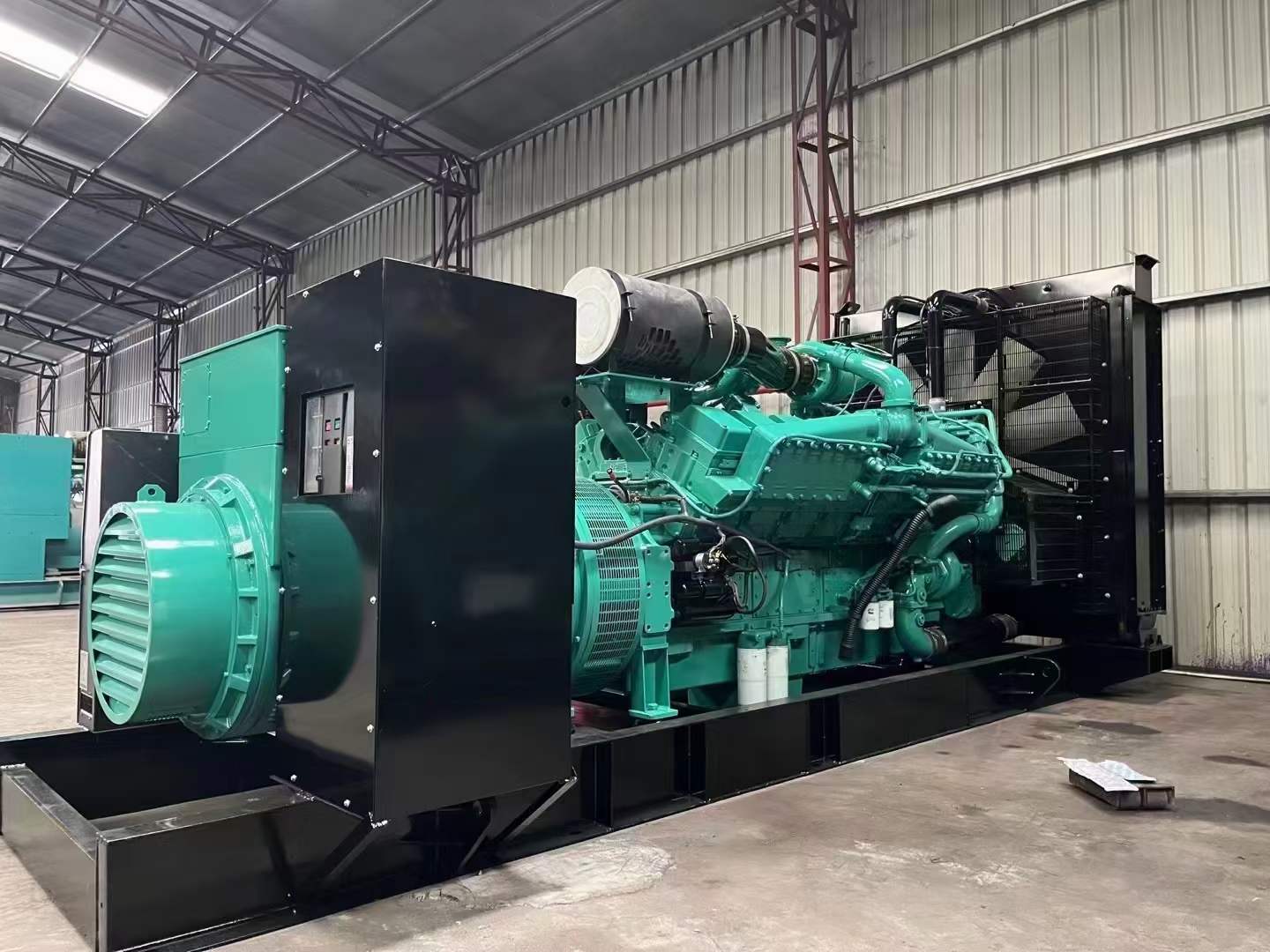 南郊如何降低 800kW 柴油发电机输出电流的波动？