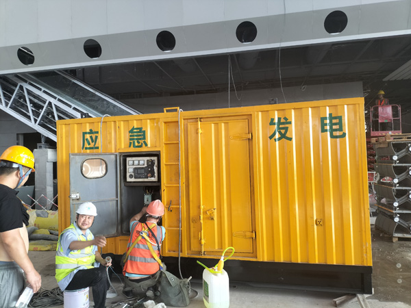 南郊怎样判断空气滤清器是否需要更换？